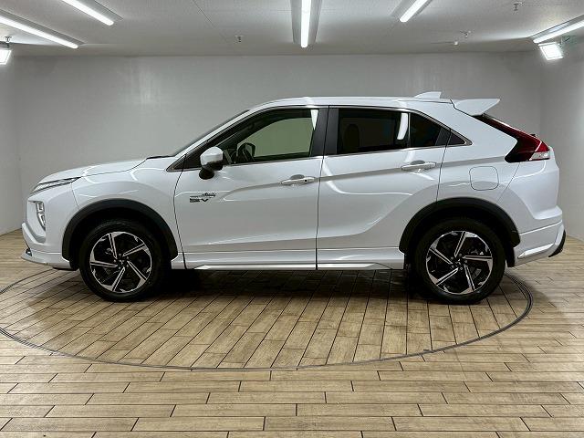 エクリプスクロスPHEV P アダプティブクルーズコントロール/純正ナビ/シートヒーター/ブラインドスポットモニター/全周囲カメラ/LEDヘッドライト/ステアリングヒーター/衝突軽減ブレーキ/ETC/フルセグ/レーンキープアシスト(65枚目)