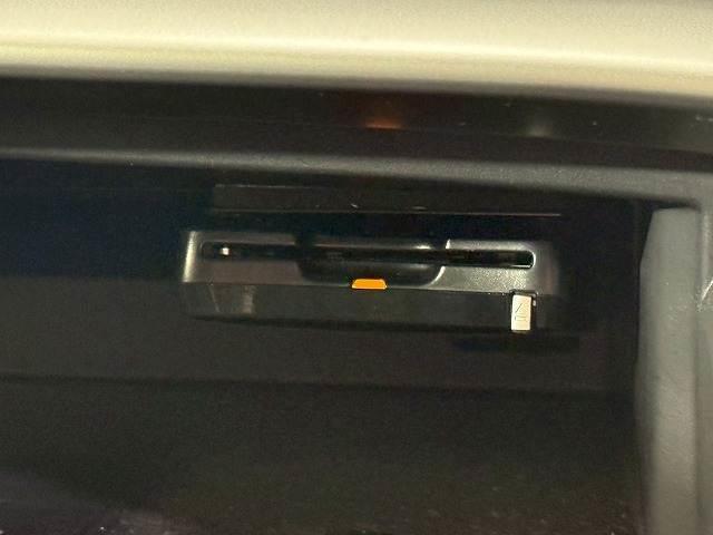 エクリプスクロスPHEV P 全周囲カメラ/レーダークルーズコントロール/ブラインドスポットモニター/パワーシート/シートヒーター/LEDヘッド/100V電源/パドルシフト/スマートキー/衝突軽減/ハンドルヒーター(12枚目)