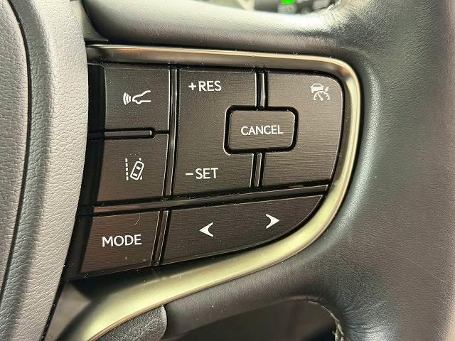 ES ES300h バージョンL 全周囲カメラ/サンルーフ/デジタルアウターミラー/ブラインドスポットモニター/シートヒーター/シートクーラー/純正12.3インチナビ/レーダクルーズコントロール/パドルシフト/パワーシート(9枚目)