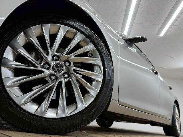 ES ES300h バージョンL 全周囲カメラ/サンルーフ/デジタルアウターミラー/ブラインドスポットモニター/シートヒーター/シートクーラー/純正12.3インチナビ/レーダクルーズコントロール/パドルシフト/パワーシート(20枚目)