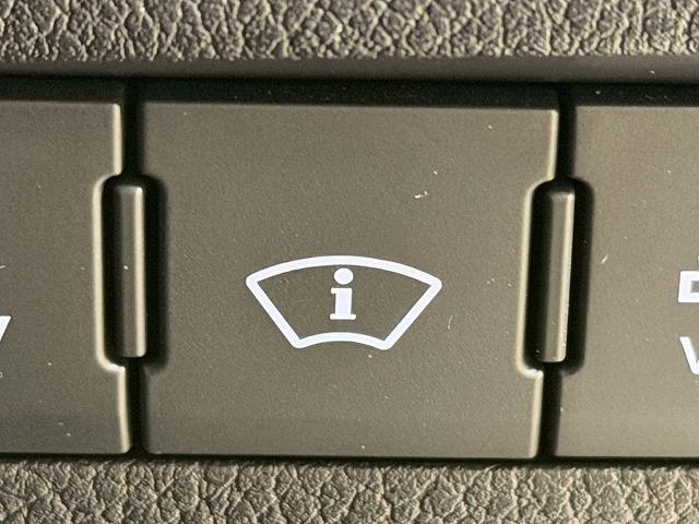 ES ES300h バージョンL 全周囲カメラ/サンルーフ/デジタルアウターミラー/ブラインドスポットモニター/シートヒーター/シートクーラー/純正12.3インチナビ/レーダクルーズコントロール/パドルシフト/パワーシート(71枚目)