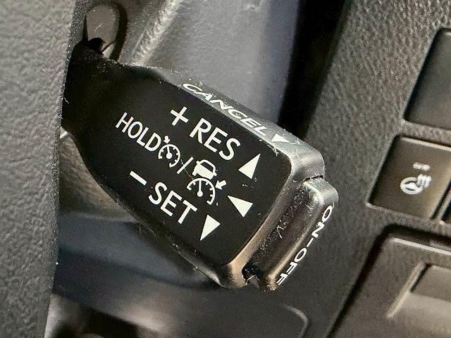 アルファード Ｓ“Ｃ　パッケージ”　後席モニター／レーダークルーズコントロール／三眼ＬＥＤヘッド／ＥＴＣ／セーフティーセンス／両側電動スライドドア／パワーバッグドア／シートヒーター／ベンチレーション／ＣＤ・ＤＶＤデッキ／スマートキー（10枚目）