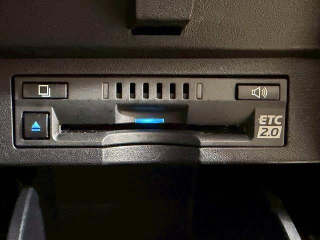 アルファード Ｓ“Ｃ　パッケージ”　後席モニター／レーダークルーズコントロール／三眼ＬＥＤヘッド／ＥＴＣ／セーフティーセンス／両側電動スライドドア／パワーバッグドア／シートヒーター／ベンチレーション／ＣＤ・ＤＶＤデッキ／スマートキー（12枚目）