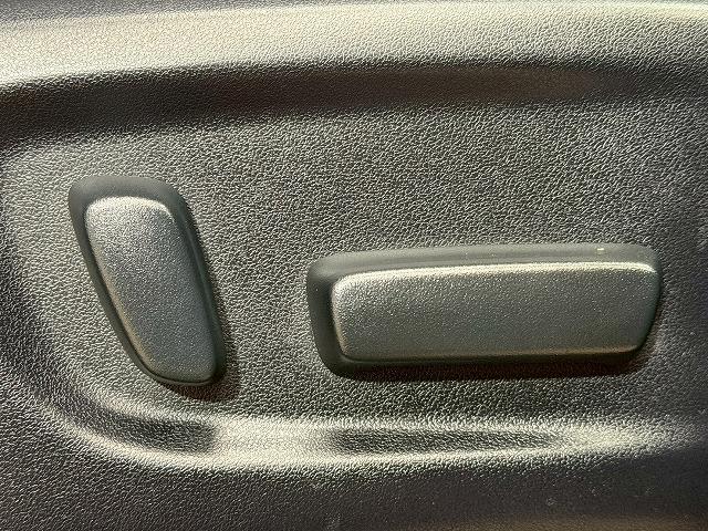 アルファード Ｓ“Ｃ　パッケージ”　後席モニター／レーダークルーズコントロール／三眼ＬＥＤヘッド／ＥＴＣ／セーフティーセンス／両側電動スライドドア／パワーバッグドア／シートヒーター／ベンチレーション／ＣＤ・ＤＶＤデッキ／スマートキー（47枚目）