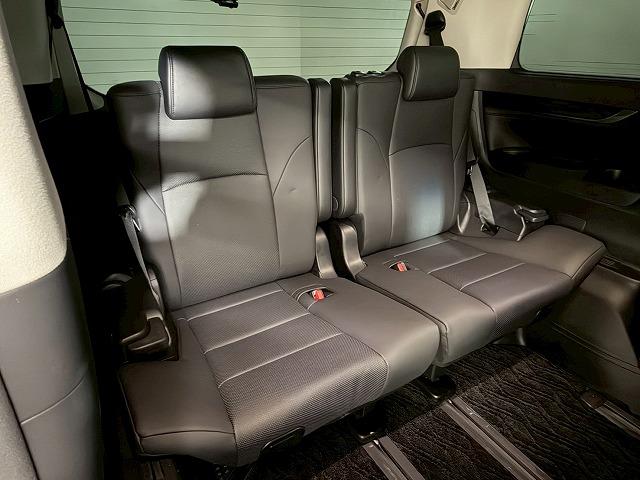 アルファード Ｓ“Ｃ　パッケージ”　後席モニター／レーダークルーズコントロール／三眼ＬＥＤヘッド／ＥＴＣ／セーフティーセンス／両側電動スライドドア／パワーバッグドア／シートヒーター／ベンチレーション／ＣＤ・ＤＶＤデッキ／スマートキー（54枚目）