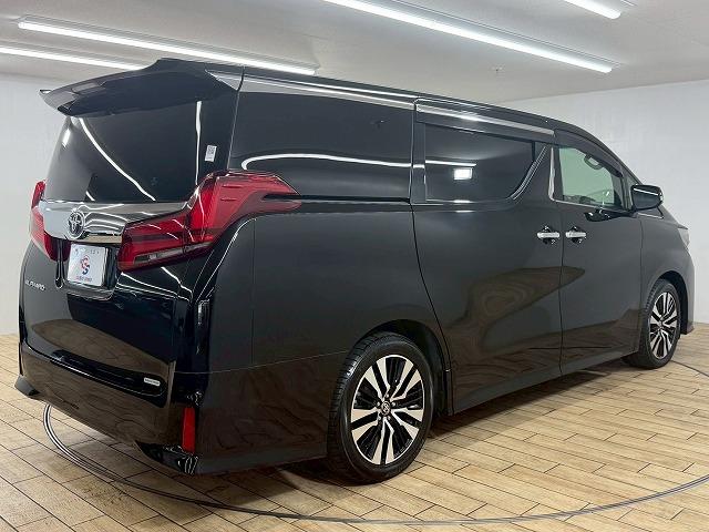 アルファード Ｓ“Ｃ　パッケージ”　後席モニター／レーダークルーズコントロール／三眼ＬＥＤヘッド／ＥＴＣ／セーフティーセンス／両側電動スライドドア／パワーバッグドア／シートヒーター／ベンチレーション／ＣＤ・ＤＶＤデッキ／スマートキー（71枚目）