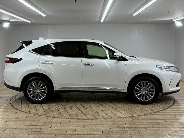 ハリアー プレミアム　アルパイン９型ＢＩＧ－Ｘ／サンルーフ／セーフティーセンス／レーダークルーズコントロール／パワーシート／パワーバッグドア／ＬＥＤヘッド／バックカメラ／クリアランスソナー／純正１８インチアルミ／ＥＴＣ（64枚目）