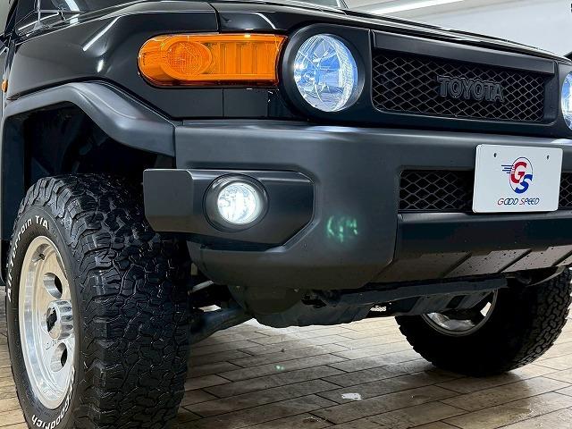FJクルーザー ブラックカラーパッケージ ミッキートンプソン17アルミホイール/リフトアップ/フルセグ/Bluetooth/ETC/クルーズコントロール/クリアランスソナー/横滑り防止装置/4WD/キーレスエントリー/パワーウィンドウ(22枚目)