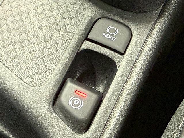 ヤリスクロス ハイブリッドＺ　ウルバーノ　全周囲カメラ／シートヒーター／アダプティブクルーズコントロール／ブラインドスポットモニター／ディスプレイオーディオ／ＥＴＣ／フルセグ／ナビ／スマートキー／パワーシート／ＨＤＭＩ／シートヒーター（38枚目）