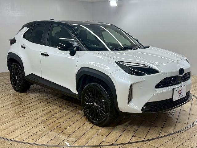 ヤリスクロス ハイブリッドＺ　ウルバーノ　全周囲カメラ／シートヒーター／アダプティブクルーズコントロール／ブラインドスポットモニター／ディスプレイオーディオ／ＥＴＣ／フルセグ／ナビ／スマートキー／パワーシート／ＨＤＭＩ／シートヒーター（14枚目）