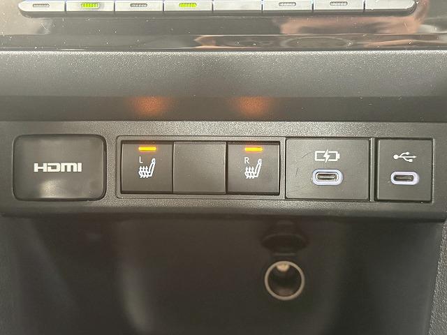 ヤリスクロス ハイブリッドＺ　ウルバーノ　全周囲カメラ／シートヒーター／アダプティブクルーズコントロール／ブラインドスポットモニター／ディスプレイオーディオ／ＥＴＣ／フルセグ／ナビ／スマートキー／パワーシート／ＨＤＭＩ／シートヒーター（46枚目）