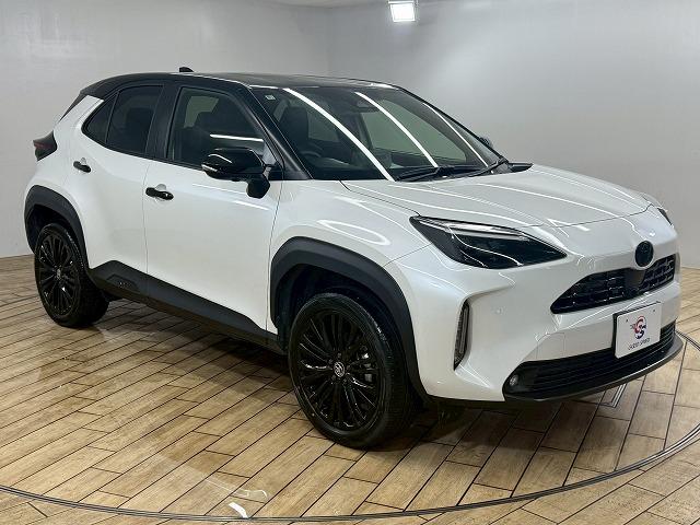 ヤリスクロス ハイブリッドＺ　ウルバーノ　全周囲カメラ／シートヒーター／アダプティブクルーズコントロール／ブラインドスポットモニター／ディスプレイオーディオ／ＥＴＣ／フルセグ／ナビ／スマートキー／パワーシート／ＨＤＭＩ／シートヒーター（63枚目）