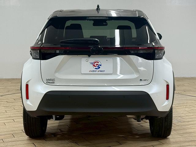 ヤリスクロス ハイブリッドＺ　ウルバーノ　全周囲カメラ／シートヒーター／アダプティブクルーズコントロール／ブラインドスポットモニター／ディスプレイオーディオ／ＥＴＣ／フルセグ／ナビ／スマートキー／パワーシート／ＨＤＭＩ／シートヒーター（68枚目）