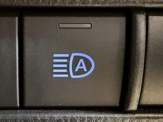 ハリアーハイブリッド Z レザーパッケージ モデリスタエアロ/全周囲カメラ/レーダクルーズコントロール/純正12.3インチナビ/デジタルインナーミラー/ブラインドスポットモニター/調光ルーフ/シートヒーター/シートクーラー/電動リヤゲート(46枚目)