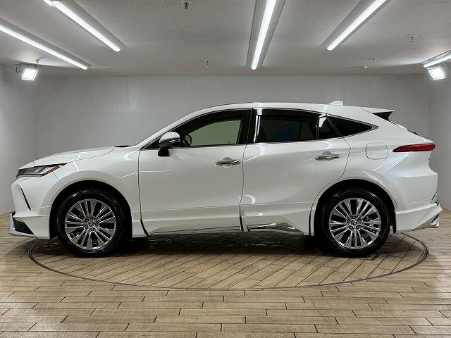 ハリアーハイブリッド Z レザーパッケージ モデリスタエアロ/全周囲カメラ/レーダクルーズコントロール/純正12.3インチナビ/デジタルインナーミラー/ブラインドスポットモニター/調光ルーフ/シートヒーター/シートクーラー/電動リヤゲート(66枚目)