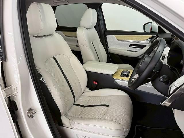 CX-60 PHEV プレミアムモダン サンルーフ/ホワイトレザーシート/全周囲カメラ/BOSEスピーカー/ブラインドスポットモニター/シートヒーター/シートクーラー/ステアリングヒーター/レーダクルーズコントロール/パドルシフト(5枚目)