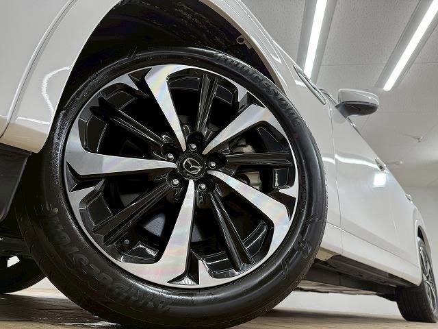 CX-60 PHEV プレミアムモダン サンルーフ/ホワイトレザーシート/全周囲カメラ/BOSEスピーカー/ブラインドスポットモニター/シートヒーター/シートクーラー/ステアリングヒーター/レーダクルーズコントロール/パドルシフト(31枚目)