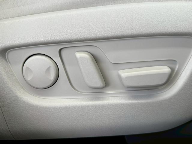 CX-60 PHEV プレミアムモダン サンルーフ/ホワイトレザーシート/全周囲カメラ/BOSEスピーカー/ブラインドスポットモニター/シートヒーター/シートクーラー/ステアリングヒーター/レーダクルーズコントロール/パドルシフト(60枚目)