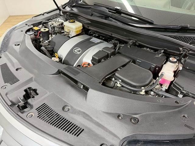 RX RX450hL サンルーフ/モデリスタエアロ/三眼LEDヘッドライト/ブラインドスポットモニター/シートクーラー/シートヒーター/レーダークルーズコントロール/ヘッドアップディスプレイ/電動リヤゲート(18枚目)