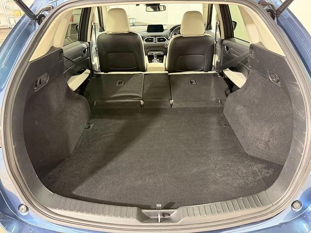 ＣＸ－５ ＸＤ　Ｌパッケージ　純正エアロ／全周囲カメラ／ＢＯＳＥスピーカー／レーダークルーズコントロール／ブラインドスポットモニター／ベージュレザーシート／クリアランスソナー／パワーシート／シートメモリー／電動リヤゲート／ＬＥＤ（34枚目）