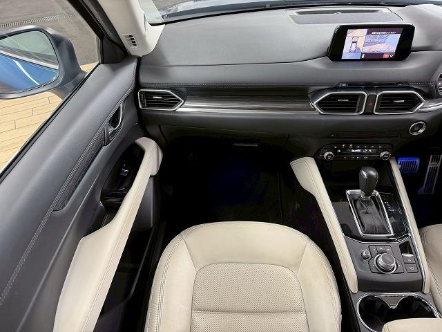 ＣＸ－５ ＸＤ　Ｌパッケージ　純正エアロ／全周囲カメラ／ＢＯＳＥスピーカー／レーダークルーズコントロール／ブラインドスポットモニター／ベージュレザーシート／クリアランスソナー／パワーシート／シートメモリー／電動リヤゲート／ＬＥＤ（37枚目）