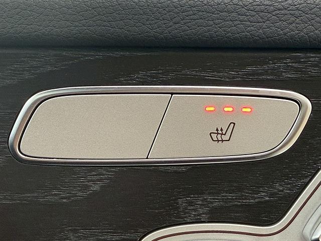 Ｃクラス Ｃ２２０ｄアバンギャルド　ＡＭＧライン　アダプティブクルーズコン／キーレスゴー／ブラインドスポットモニター／ブラックレザーシート／シートヒーター／純正ナビ／バックカメラ／ＬＥＤヘッドライト／純正１８インチアルミホイール／パワーシート（59枚目）