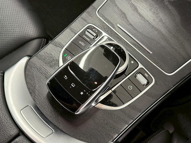 Ｃクラス Ｃ２２０ｄアバンギャルド　ＡＭＧライン　アダプティブクルーズコン／キーレスゴー／ブラインドスポットモニター／ブラックレザーシート／シートヒーター／純正ナビ／バックカメラ／ＬＥＤヘッドライト／純正１８インチアルミホイール／パワーシート（62枚目）