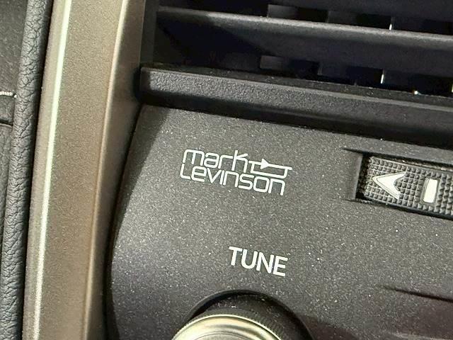 ＲＸ ＲＸ４５０ｈ　Ｆスポーツ　サンルーフ／マークレビンソン／ＴＲＤエアロ／ブラックレザーシート／三眼ＬＥＤヘッド／ヘッドアップディスプレイ／ブラインドスポットモニター／電動リヤゲート／シートクーラー／シートヒーター／レダクル（8枚目）