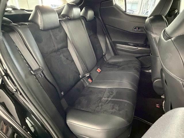 C-HR S GRスポーツ 全周囲カメラ/レーダークルーズコントロール/ブラインドスポットモニター/ETC/純正8型ディスプレイオーディオ/オートマチックハイビーム/ハーフレザーシート/LEDヘッドライト/純正19インチアルミ(6枚目)