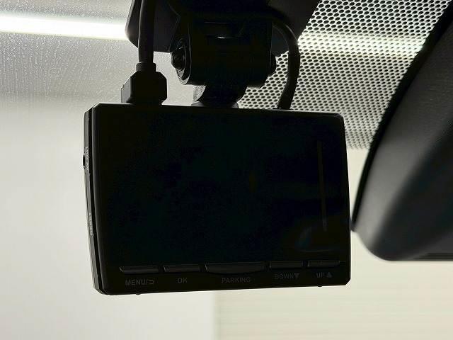 C-HR S GRスポーツ 全周囲カメラ/レーダークルーズコントロール/ブラインドスポットモニター/ETC/純正8型ディスプレイオーディオ/オートマチックハイビーム/ハーフレザーシート/LEDヘッドライト/純正19インチアルミ(12枚目)