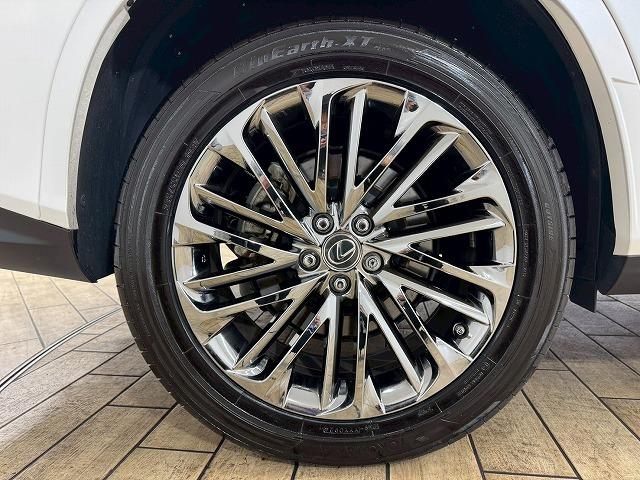 ＲＸ ＲＸ４５０ｈ　エレガントツアラー　特別仕様車／全周囲カメラ／茶革／三眼ＬＥＤヘッドライト／レーダークルーズコントロール／ブラインドスポットモニター／シートヒーター／シートクーラー／ヘッドアップディスプレイ／パドルシフト／電動リヤゲート（30枚目）