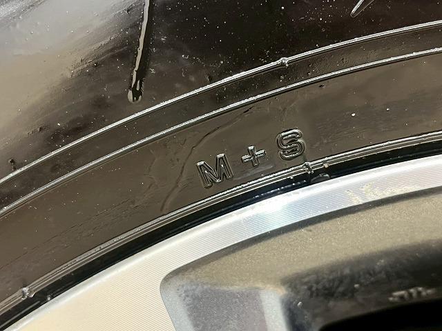 ランドクルーザープラド ＴＺ－Ｇ　サンルーフ／全周囲カメラ／ブラックレザーシート／３列シート／ブラインドスポットモニター／レーダークルーズコントロール／シートクーラー／シートヒーター／パドルシフト／純正１９インチアルミホイール（27枚目）