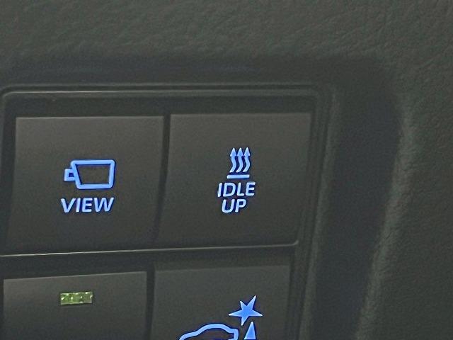 ランドクルーザープラド ＴＺ－Ｇ　サンルーフ／全周囲カメラ／ブラックレザーシート／３列シート／ブラインドスポットモニター／レーダークルーズコントロール／シートクーラー／シートヒーター／パドルシフト／純正１９インチアルミホイール（62枚目）