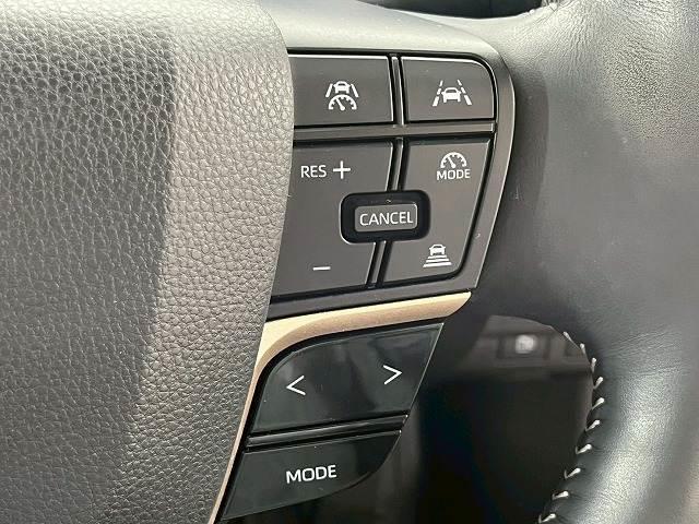 クラウンスポーツ Ｚ　モデリスタエアロ／パノラマルーフ／全周囲カメラ／寒冷地使用／レーダークルーズコントロール／純正１２．３インチナビ／デジタルインナーミラー／ブラインドスポットモニター／ブラックレザーシート（8枚目）