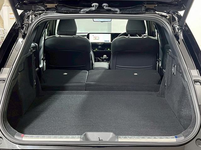 クラウンスポーツ Ｚ　モデリスタエアロ／パノラマルーフ／全周囲カメラ／寒冷地使用／レーダークルーズコントロール／純正１２．３インチナビ／デジタルインナーミラー／ブラインドスポットモニター／ブラックレザーシート（31枚目）