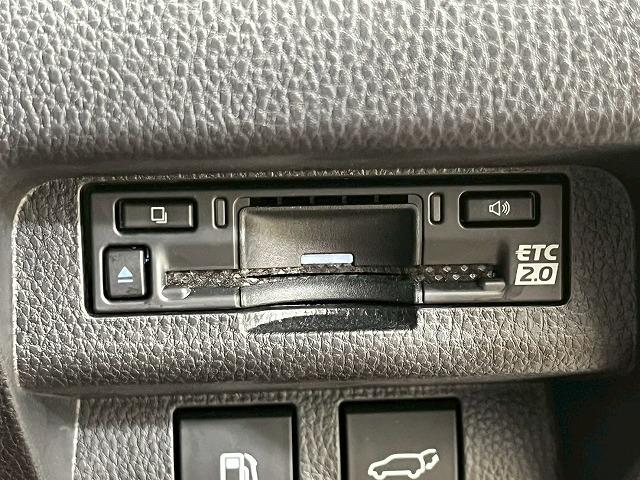 クラウンスポーツ Z サンルーフ/モデリスタエアロ/ブラウンレザーシート/レーダークルーズコントロール/デジタルインナーミラー/全周囲カメラ/電動リヤゲート/ブラインドスポットモニター/オートマチックハイビーム(72枚目)