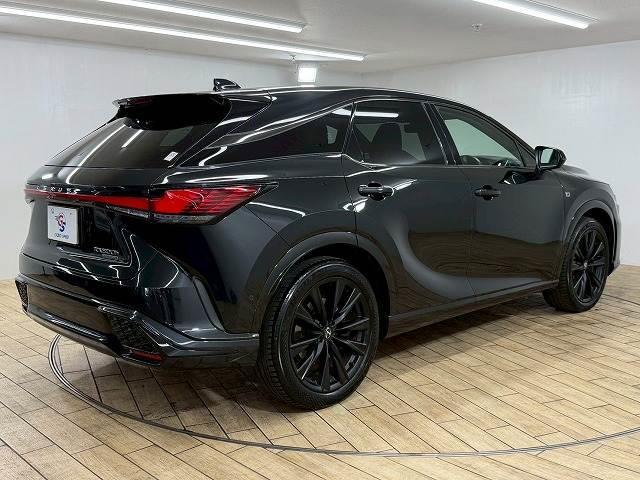 ＲＸ ＲＸ５００ｈ　Ｆスポーツパフォーマンス　サンルーフ／ブラックレザーシート／レーダークルーズコントロール／ブラインドスポットモニター／ＬＥＤヘッドライト／ブラインドスポットモニター／デジタルインナーミラー／シートクーラー／シートヒーター（17枚目）