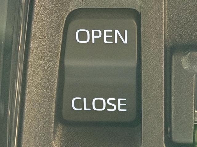 ハリアーハイブリッド Ｚ　レザーパッケージ　ＧＲエアロ／調光ルーフ／全周囲カメラ／純正１２．３インチディスプレイオーディオ／ＪＢＬサウンド／ブラインドスポットモニター／レーダークルーズコントロール／デジタルインナーミラー／電動リヤゲート（61枚目）