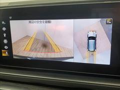 【全周囲モニター】を装備しております。全周囲カメラで危険察知。狭い駐車場でも安心して駐車できますね。 4