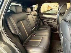 ������ɥ����Ȥϥꥯ�饤�˥󥰲�ǽ�Ǥ��Ĥ����ζ��֡������ͤ���äƤ⽽ʬ�ʥ��ڡ��������ݤ���Ƥ���ޤ��� 6