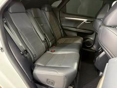 ������ɥ����Ȥϥꥯ�饤�˥󥰲�ǽ�Ǥ��Ĥ����ζ��֡������ͤ���äƤ⽽ʬ�ʥ��ڡ��������ݤ���Ƥ���ޤ��� 6