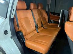 ������ɥ����Ȥϥꥯ�饤�˥󥰲�ǽ�Ǥ��Ĥ����ζ��֡������ͤ���äƤ⽽ʬ�ʥ��ڡ��������ݤ���Ƥ���ޤ��� 6