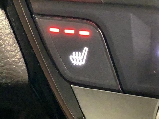 フィット ｅ：ＨＥＶリュクス　Ｈ　ＳＥＮＳＩＮＧ　革シ－ト　最長５年保証　ワンオーナー　純正ナビ　ＴＶ　Ｒカメラ　ＢＴオ－ディオ　ドラレコ　ＥＴＣ　ＬＥＤライト　ＶＳＡ　シートヒーター　クルコン　アルミ　フォグ　スマートキー（15枚目）