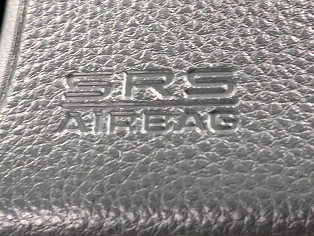 フィット ｅ：ＨＥＶリュクス　Ｈ　ＳＥＮＳＩＮＧ　革シ－ト　最長５年保証　ワンオーナー　純正ナビ　ＴＶ　Ｒカメラ　ＢＴオ－ディオ　ドラレコ　ＥＴＣ　ＬＥＤライト　ＶＳＡ　シートヒーター　クルコン　アルミ　フォグ　スマートキー（23枚目）