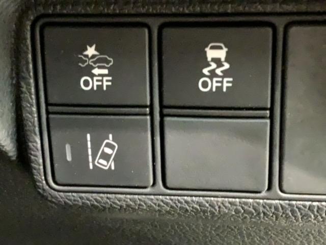 シビック ハッチバック　ホンダセンシング　Ｈ　ＳＥＮＳＩＮＧ　最長５年保証　ワンオーナー　ナビ　ＴＶ　Ｒカメラ　ＣＤ録音　ＢＴオ－ディオ　ＤＶＤ　ＥＴＣ　ＬＥＤライト　ＶＳＡ　シートヒーター　クルコン　アルミ　フォグ　スマートキー（12枚目）