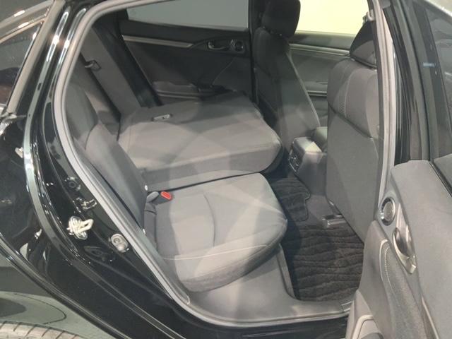 シビック ハッチバック　ホンダセンシング　Ｈ　ＳＥＮＳＩＮＧ　最長５年保証　ワンオーナー　ナビ　ＴＶ　Ｒカメラ　ＣＤ録音　ＢＴオ－ディオ　ＤＶＤ　ＥＴＣ　ＬＥＤライト　ＶＳＡ　シートヒーター　クルコン　アルミ　フォグ　スマートキー（32枚目）