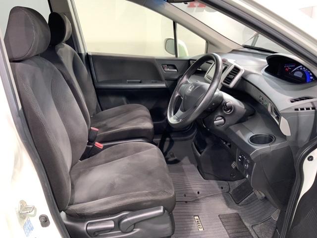 フリード GH 1年保証 ナビ TV Rカメラ BTオ-ディオ DVD ドラレコ ETC HID VSA スマ-トキ- 盗難防止装置 整備記録簿 AAC Wエアバッグ(16枚目)