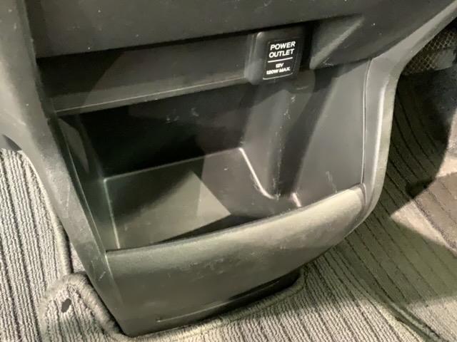 フリード GH 1年保証 ナビ TV Rカメラ BTオ-ディオ DVD ドラレコ ETC HID VSA スマ-トキ- 盗難防止装置 整備記録簿 AAC Wエアバッグ(24枚目)