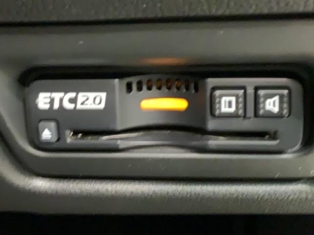 ステップワゴンスパーダ スパーダ ホンダセンシング 最長5年保証 ワンオーナー ナビVXU-207SWi TV Rカメラ CD録音 BTオ-ディオ DVD ETC LEDライト VSA 両側電動ドア クルコン アルミ フォグ スマートキー 盗難防止装置(12枚目)