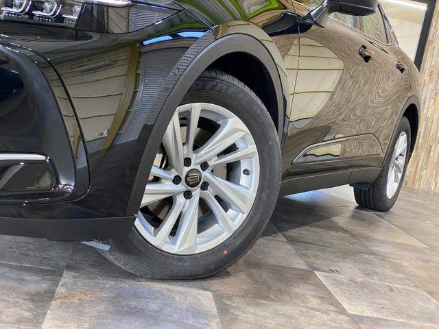 クラウンクロスオーバー ＲＳアドバンスド　登録済み未使用車　サンルーフ　４眼ヘッド　デジタルインナーミラー　　ＨＤディスプレイオーディオ　本革シート（44枚目）